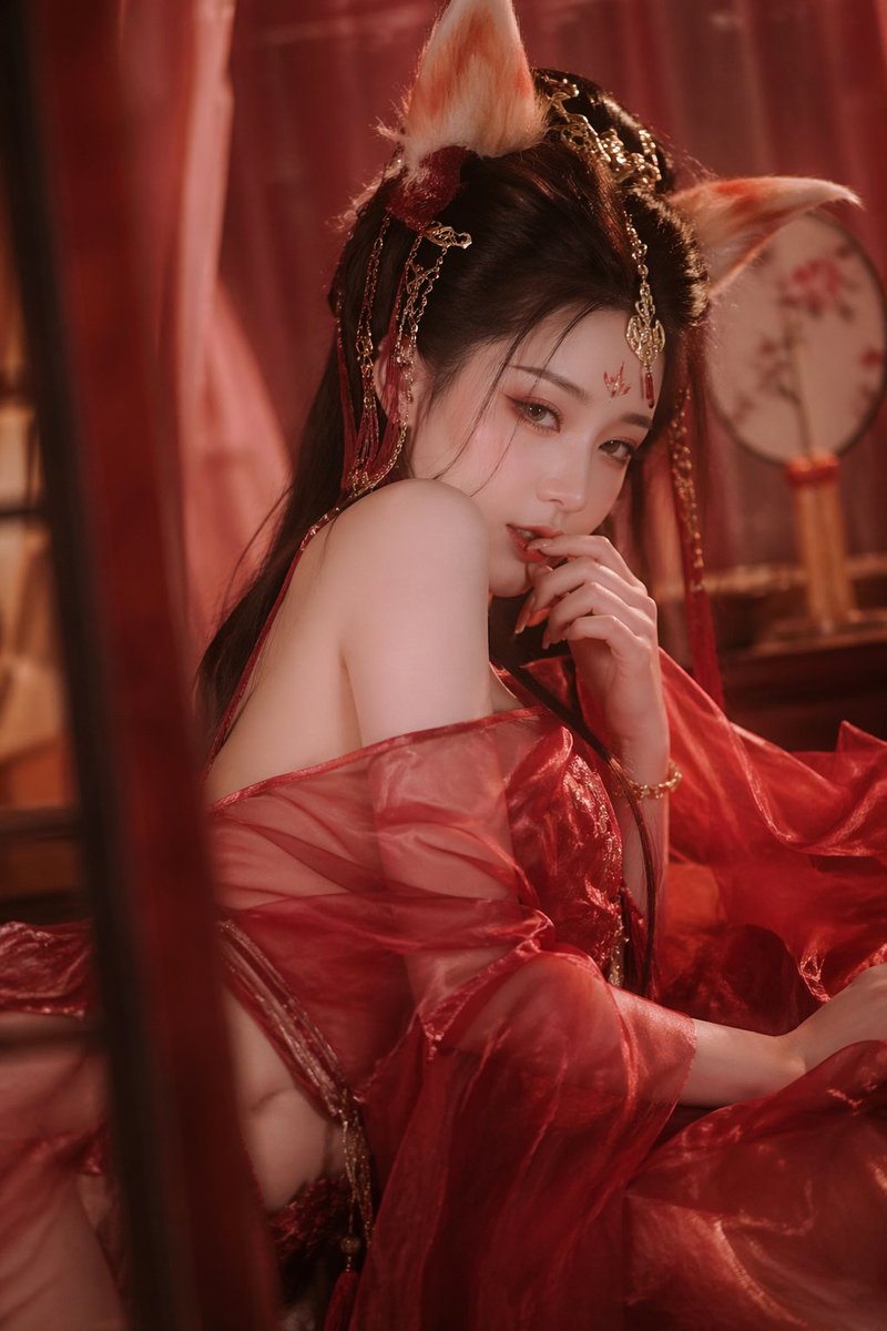Su Daji ancient Chinese style photoshoot, translucent red sheer…
