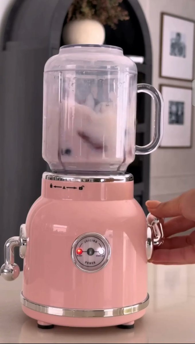 E-commerce Main Image - GPT Image 2 Prompt: Vintage Pink Blender
