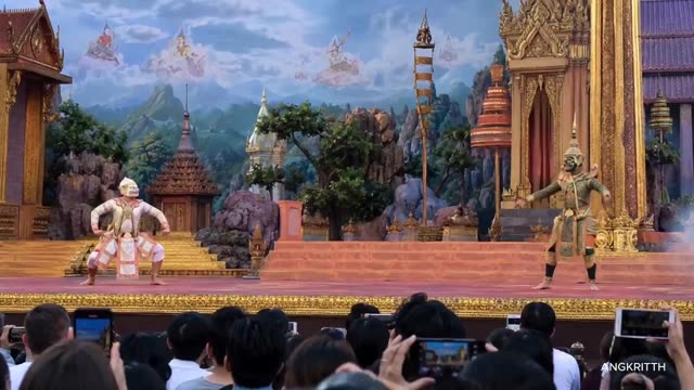 Epic Thai Khon Masked Dance Battle