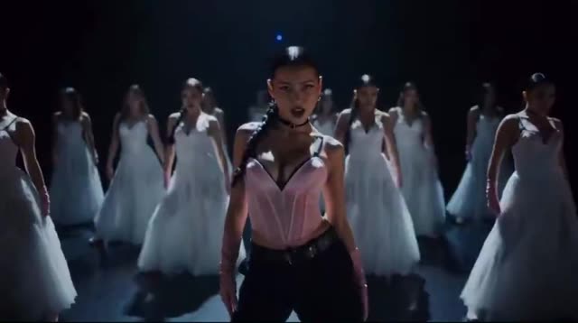 Dynamic Pop Dance Video