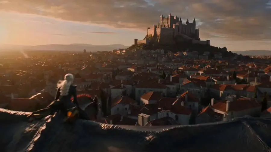 Alternative Game of Thrones ending scene